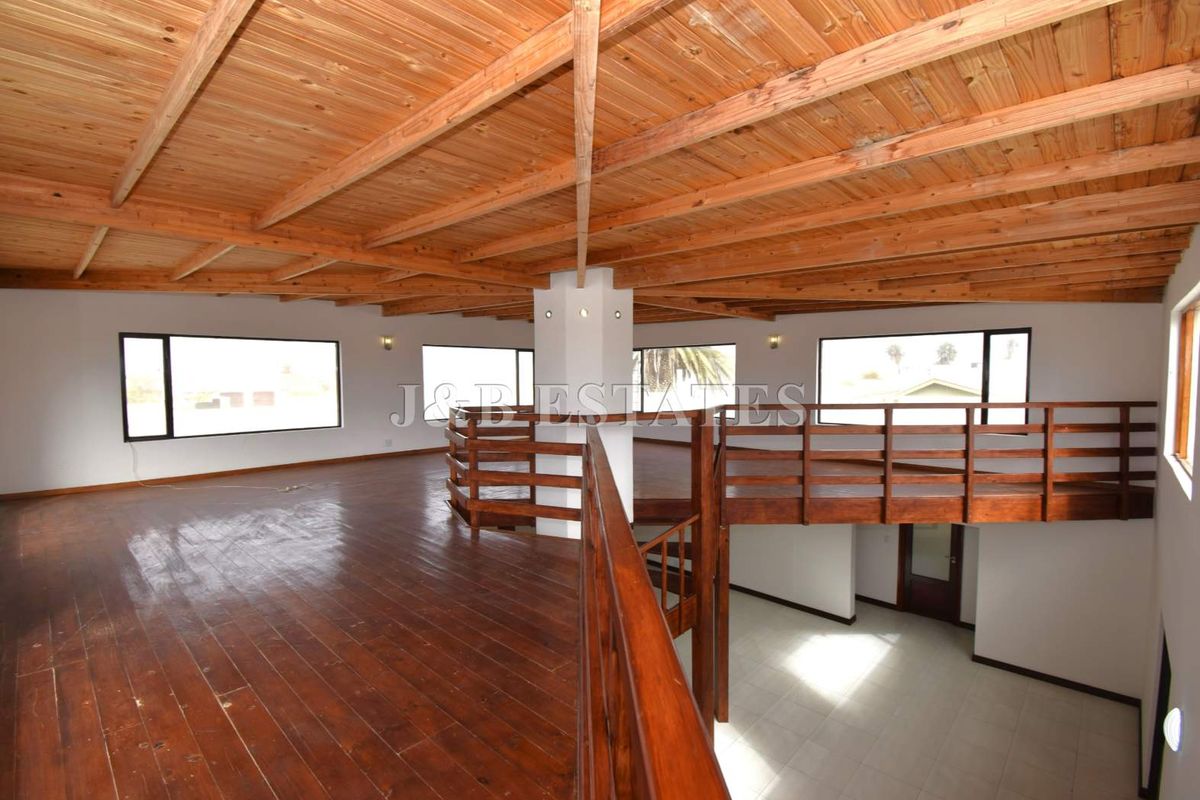 Quiet secure sought after neighborhood corner property for sale - Photo 5