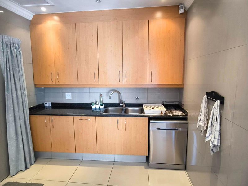 Prime Location in Brackenhurst! - Photo 6