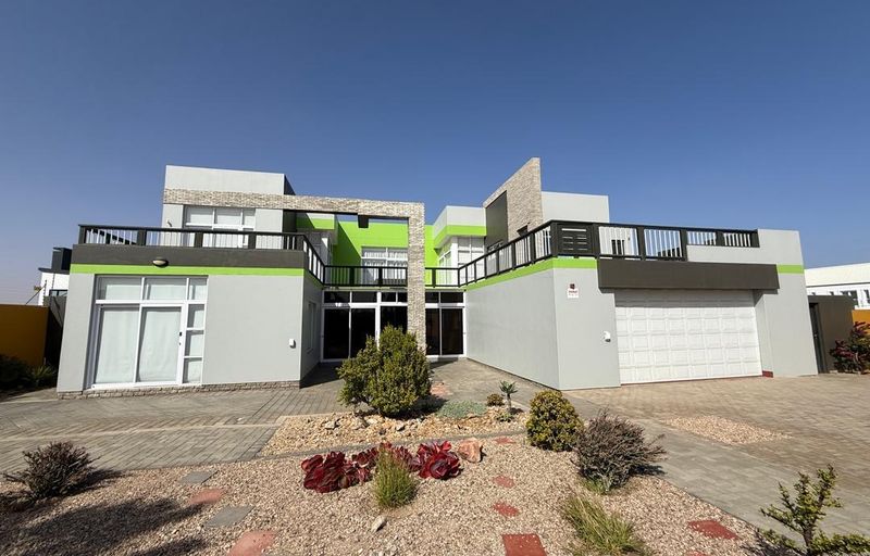 TO LET- 4 BEDROOM, 3 BATHROOM FAMILY HOME IN KRAMERSDORF, SWAKOPMUND, NAMIBIA