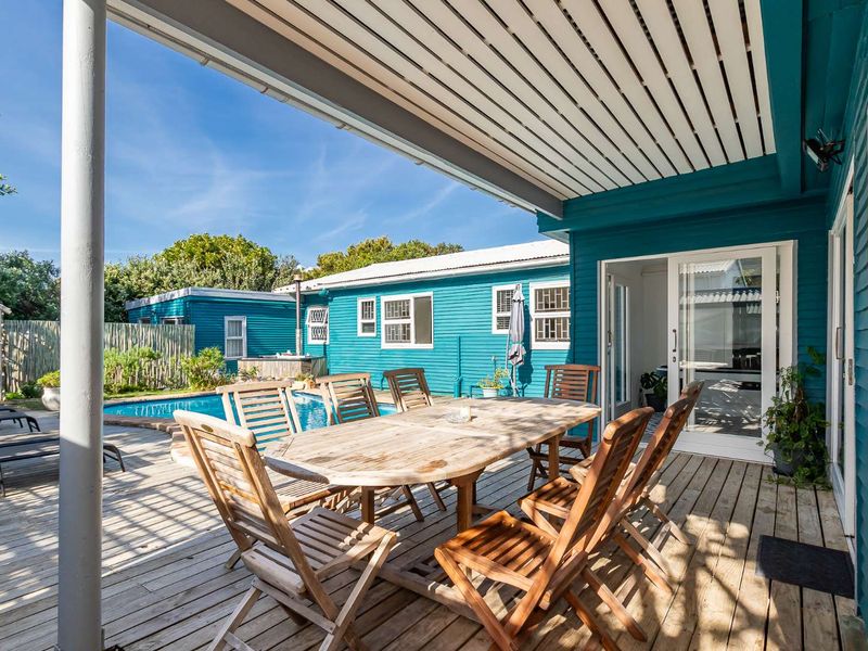 Exclusive Sole Agency a hidden Gem 800m from the beach Guesthouse or Large Family Home - Photo 5