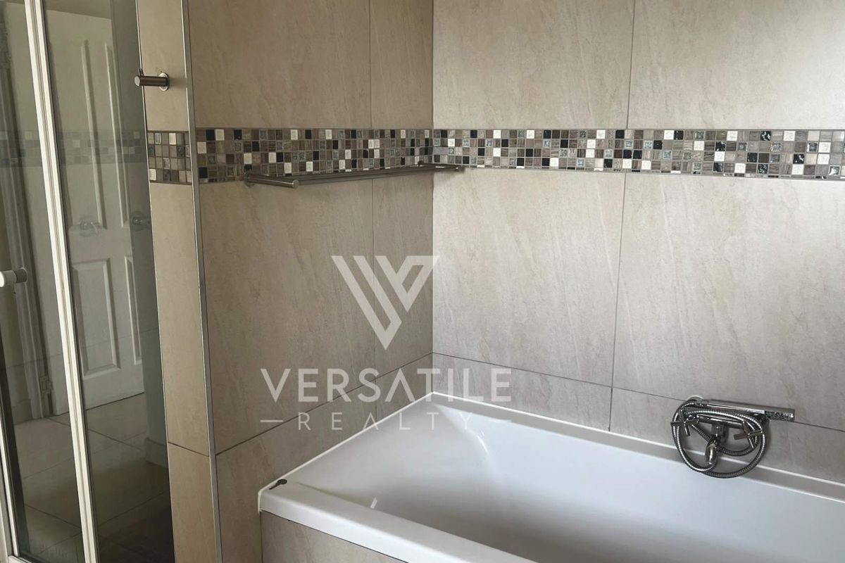 2 Bedroom Apartment for sale in Pionierspark Extension 1 - Photo 5