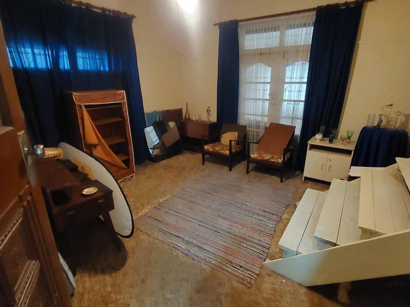 Transform & Personalize This Generous Vintage Space! - Photo 10