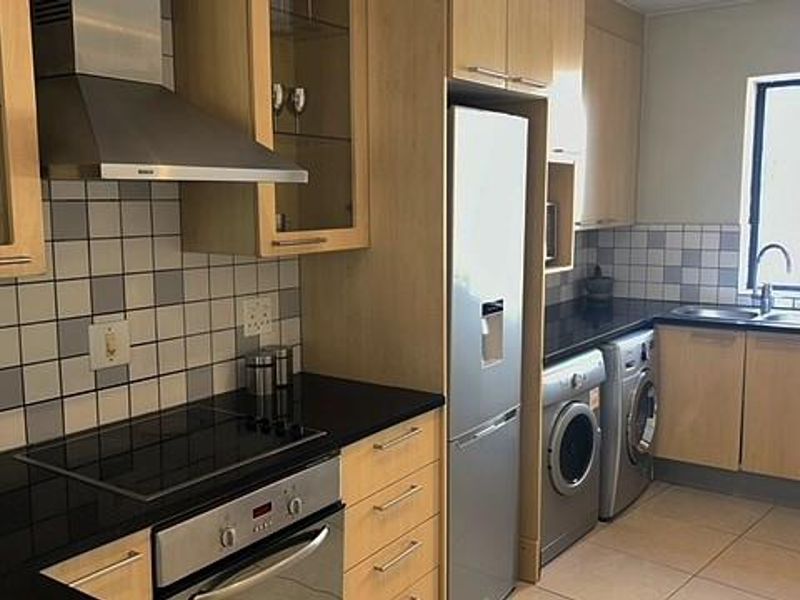 3 BED 3 BATH FULLY FURNISHED APARTMENT BENMORE - Photo 8
