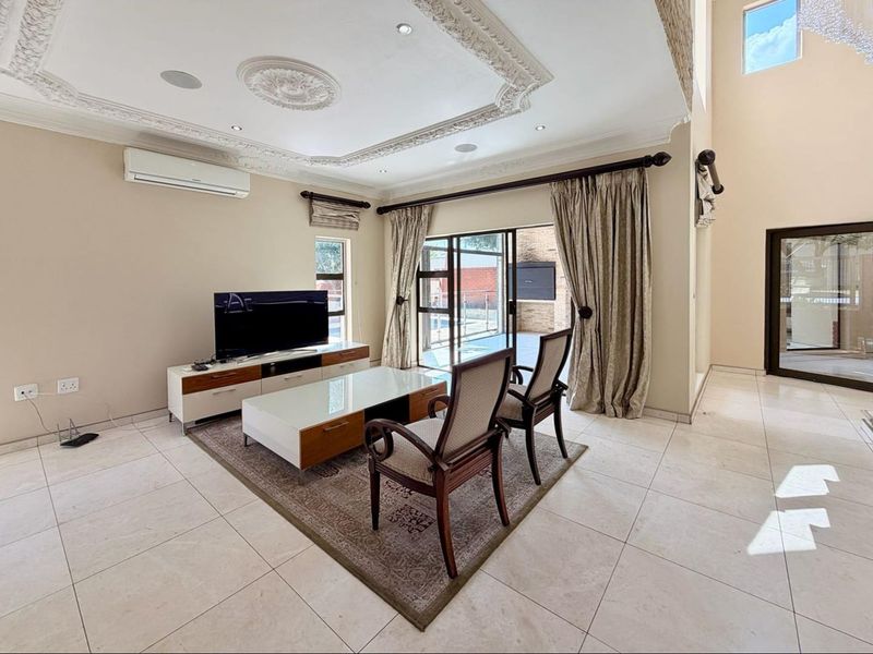 Five Bedroom Home For Sale in Waterfall Country Village Estate on a Corner Stand - Photo 8