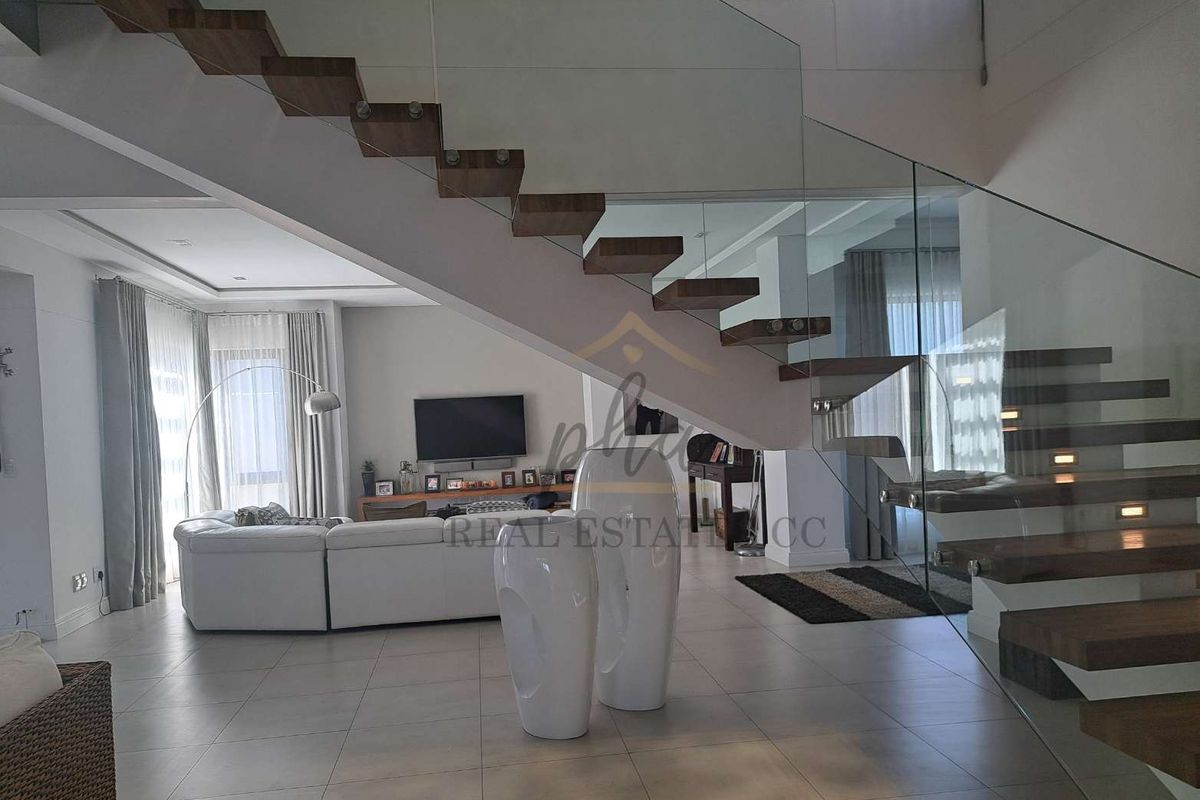 Stylish 5 bedroom home with indoor pool for sale in prime area in Walvis Bay selling for N$10.5 mil - Photo 2