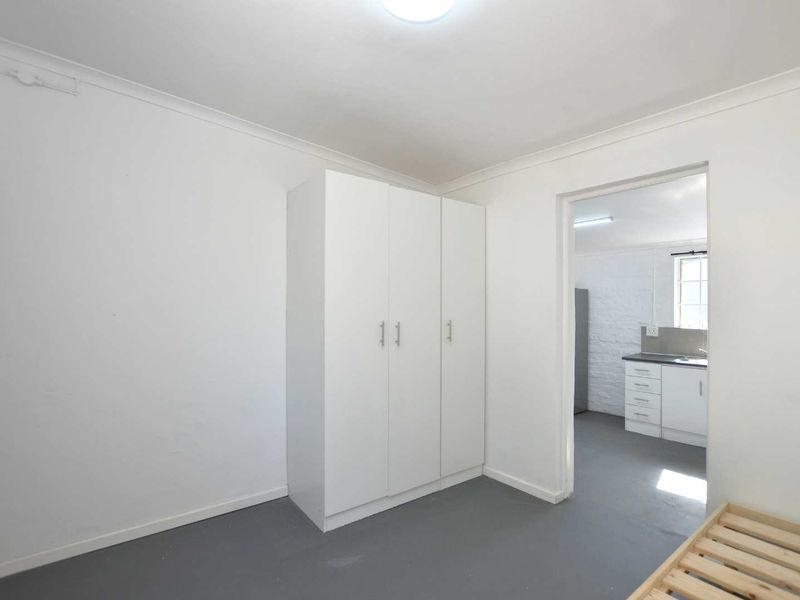 One Bedroom Garden Cottage To Let - Photo 3