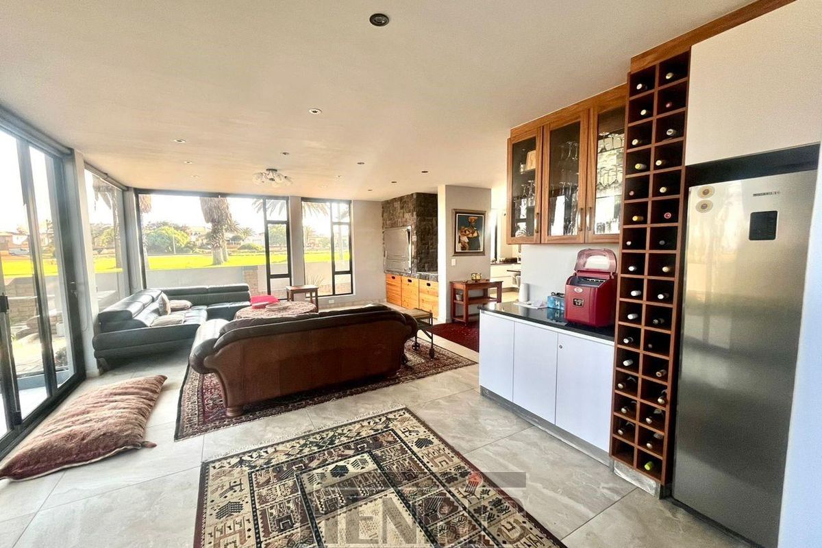 This Home is a GREAT Investment opportunity for anyone. - Photo 4