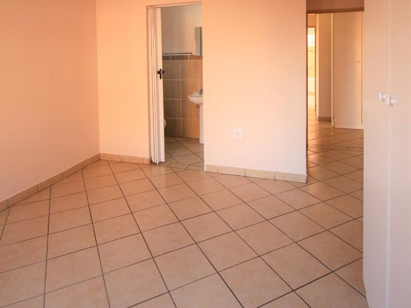 Loadshedding free area! - Photo 10