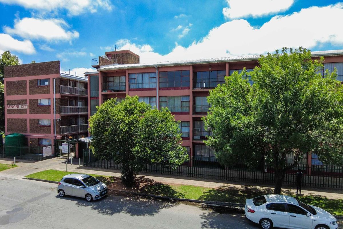 Neat 2 Bedroom, 1 Bathroom Flat - Photo 3