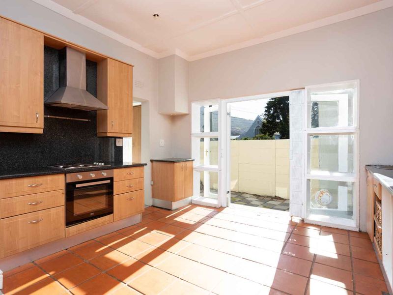 Exciting Opportunity in Rondebosch Village! - Photo 5