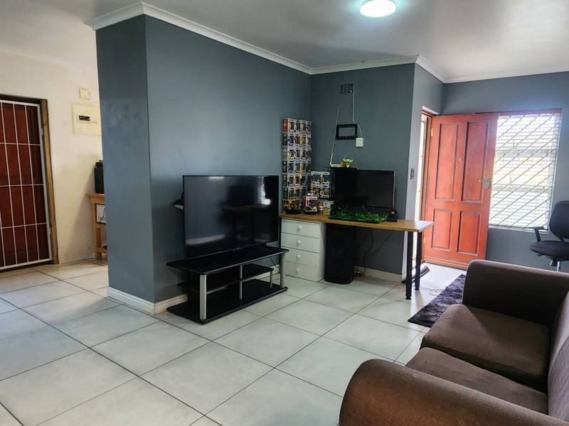 True Family Home Now Available - Photo 2
