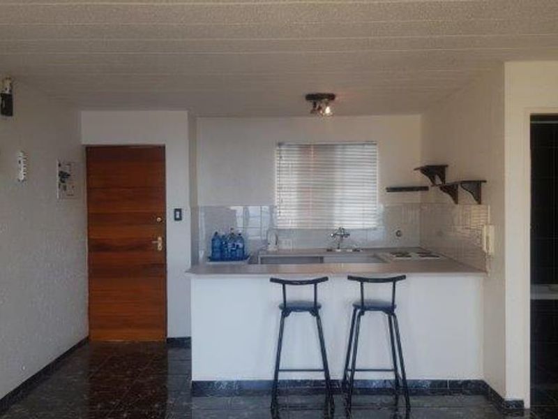 Beautiful Bachelor Apartment in Northcliff - Photo 3
