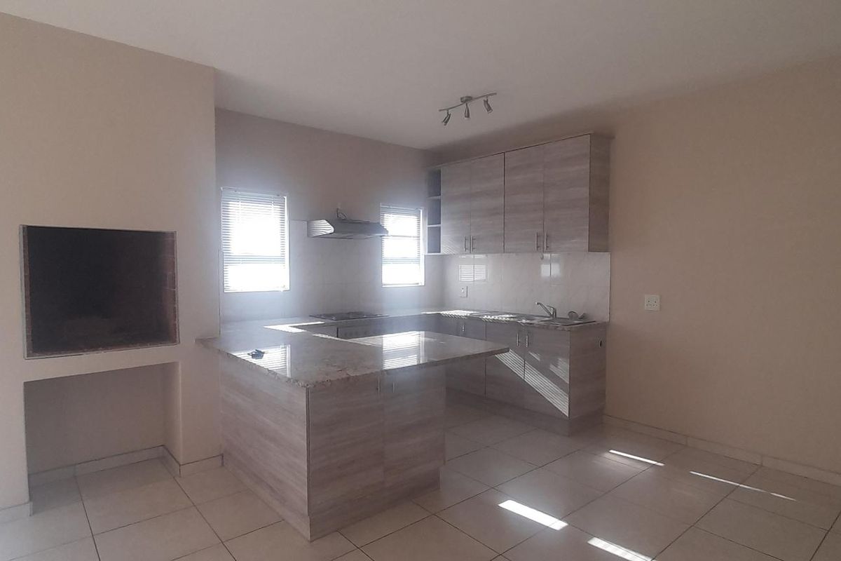 2 Bedroom with 2 Bathroom and 2 garages for sale at Gracemere - Photo 5