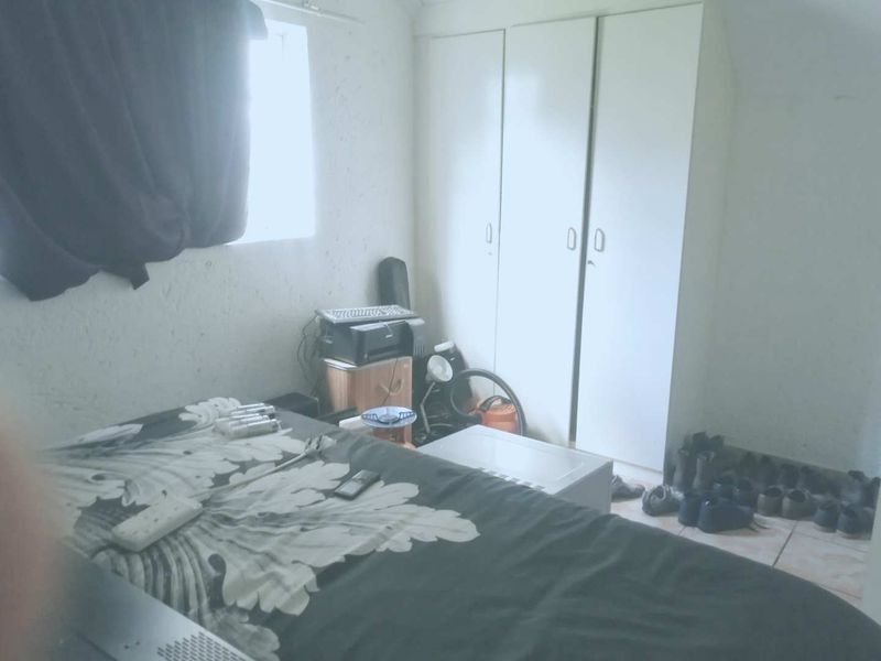 Secure duplex in upmarket suburb! - Photo 6