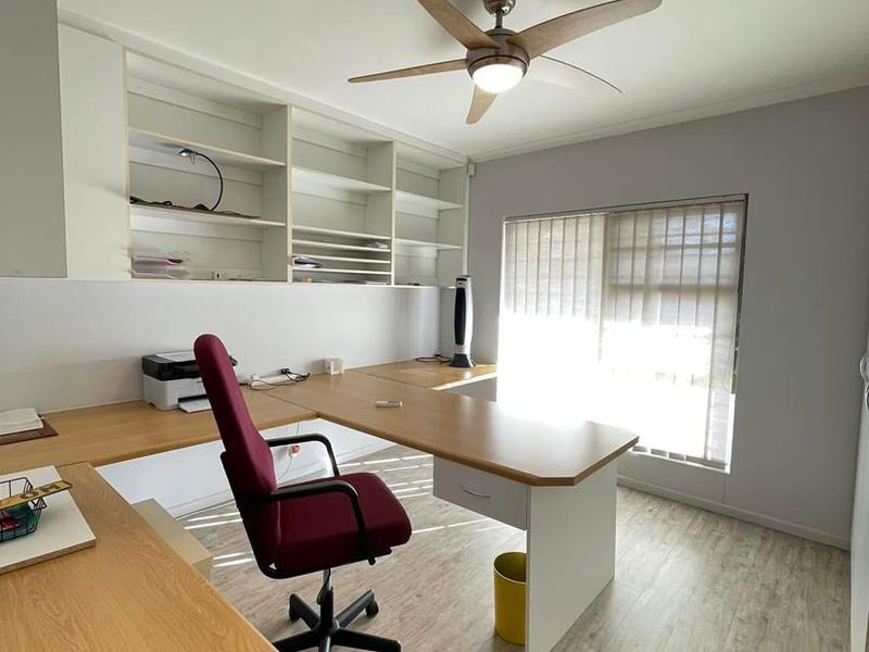 ONE LEVEL TOWNHOUSE FOR SALE - Photo 6