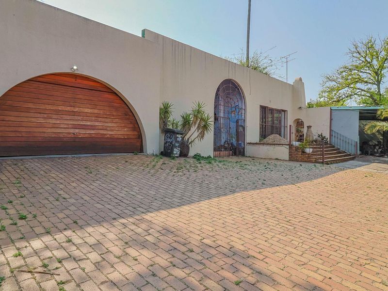 Investment Property with a potential of           R 72 000 / month Rental Income - Photo 8