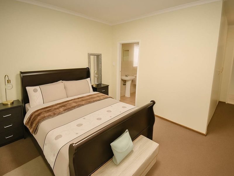 First Floor Apartment - Photo 8