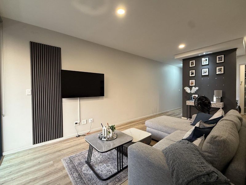 Exclusive Rental Opportunity – Modern Upmarket Unit - Photo 7