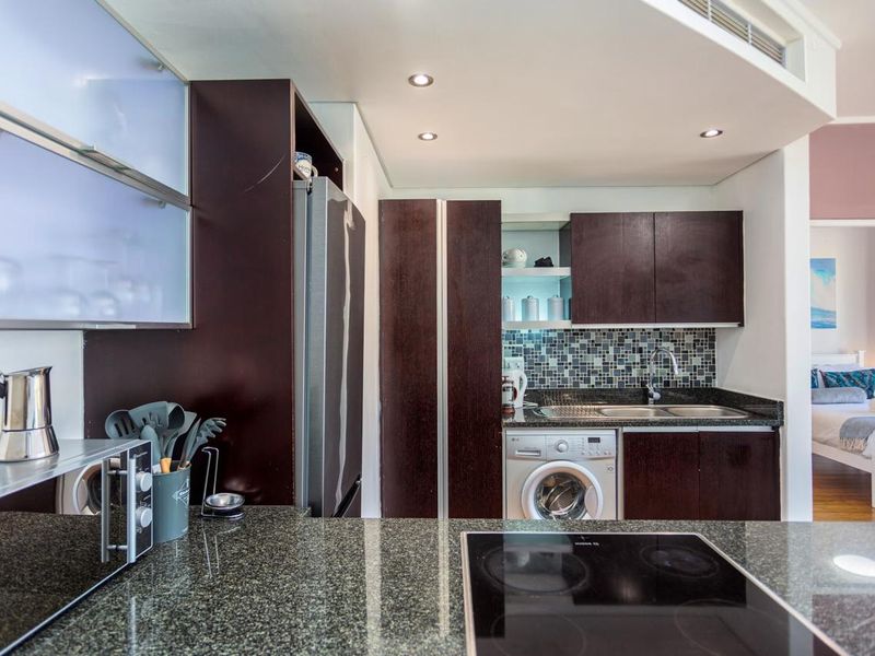 The ever popular Rockwell 2 beds 2 baths Availabe immedtiately. - Photo 10