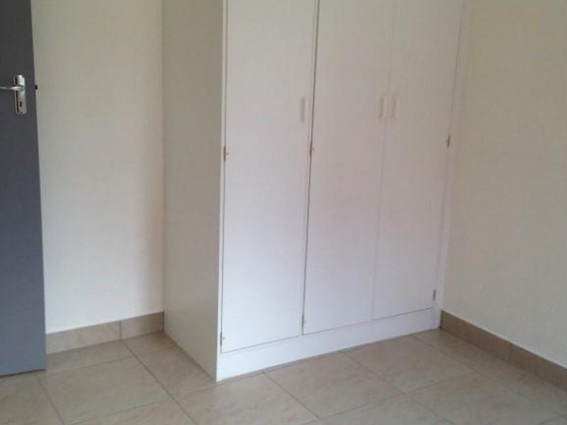 FIXED WATER CHARGES & Zero Deposit Option Available !!! Ts & Cs apply. - Photo 3