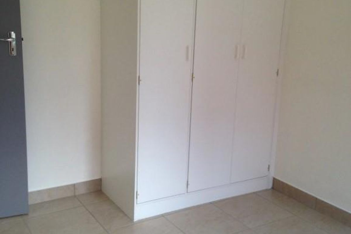 FIXED WATER CHARGES & Zero Deposit Option Available !!! Ts & Cs apply. - Photo 3