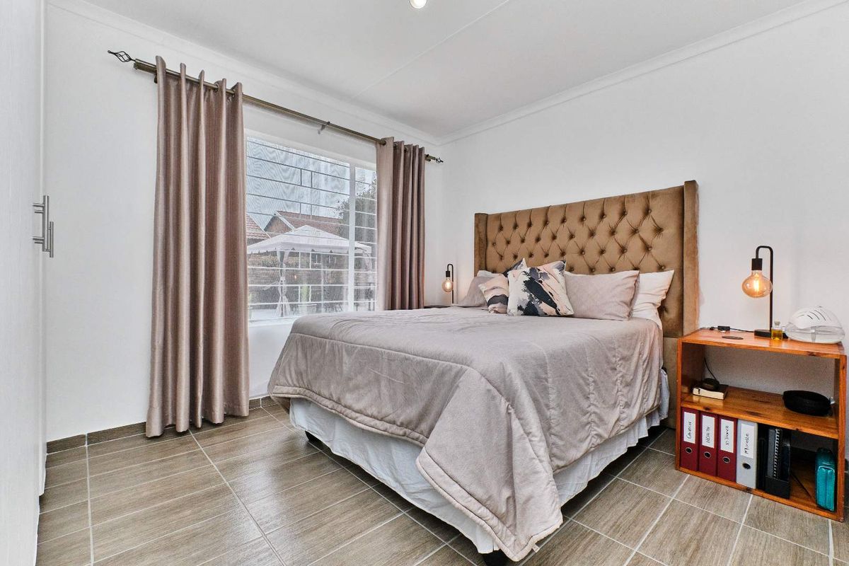 Entertainer's Dream in the Heart of Radiokop - Photo 4