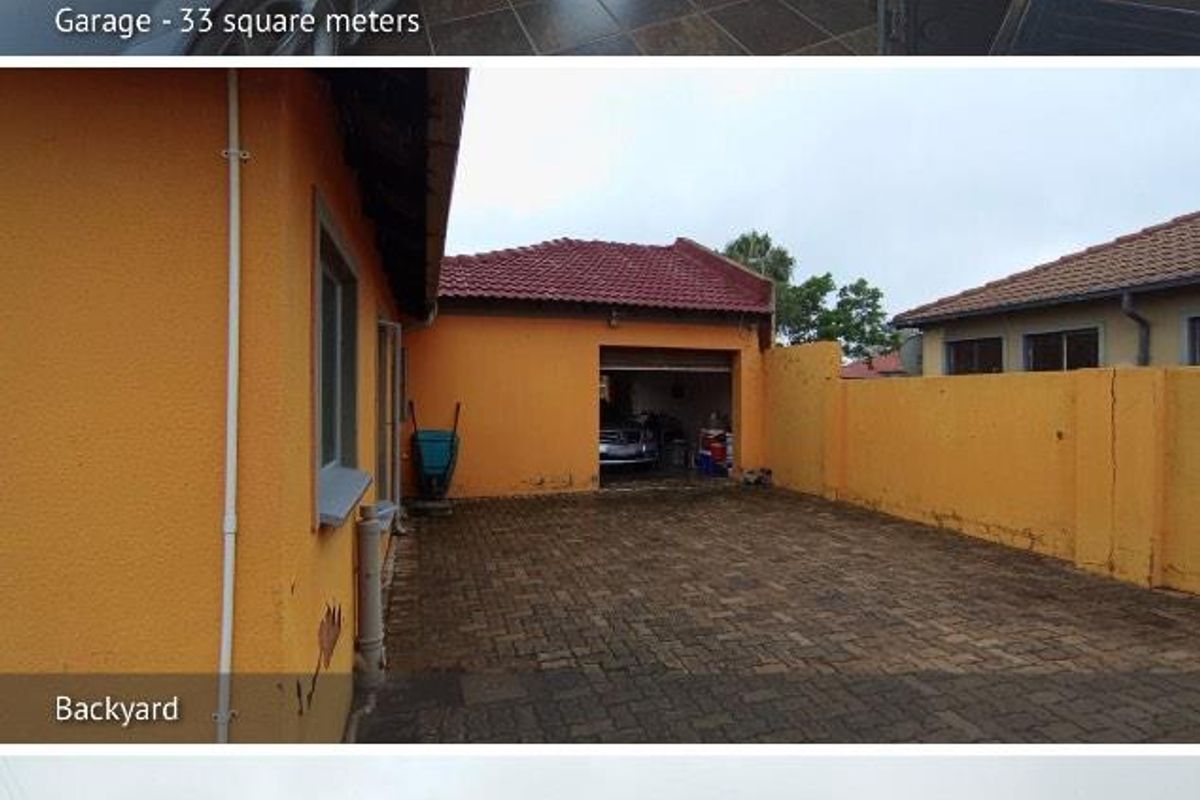 Charming Home - Photo 2