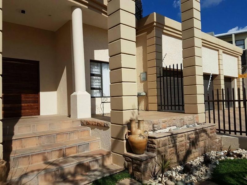 Double storey Mansion for sale - Photo 7