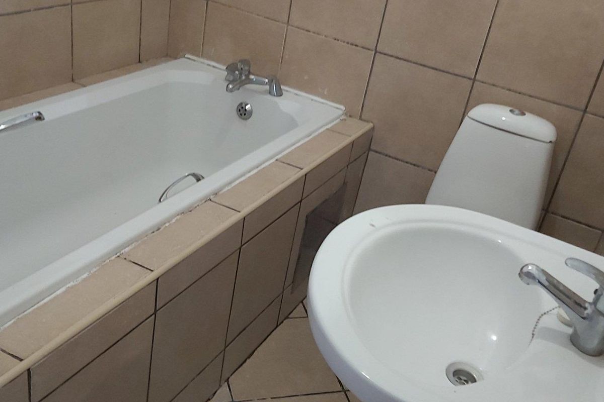 Ground Floor Apartment For Sale - Photo 4