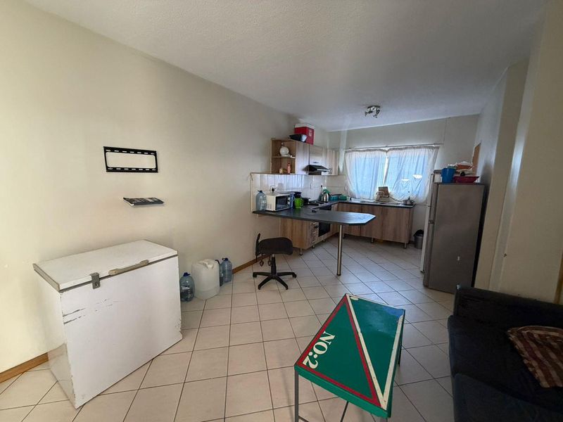 2 Bedroom Apartment For Sale - Tuhafeni Court,  Grysblock - Photo 4