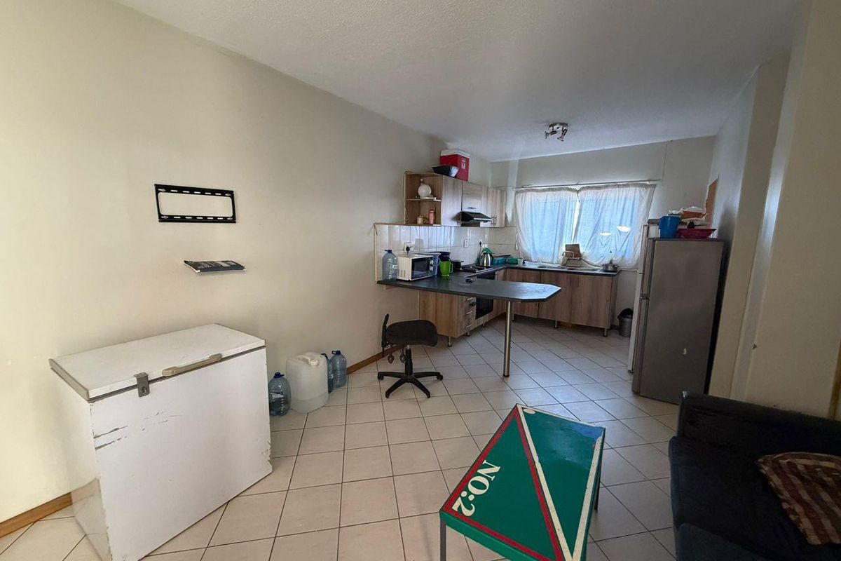 2 Bedroom Apartment For Sale - Tuhafeni Court,  Grysblock - Photo 4