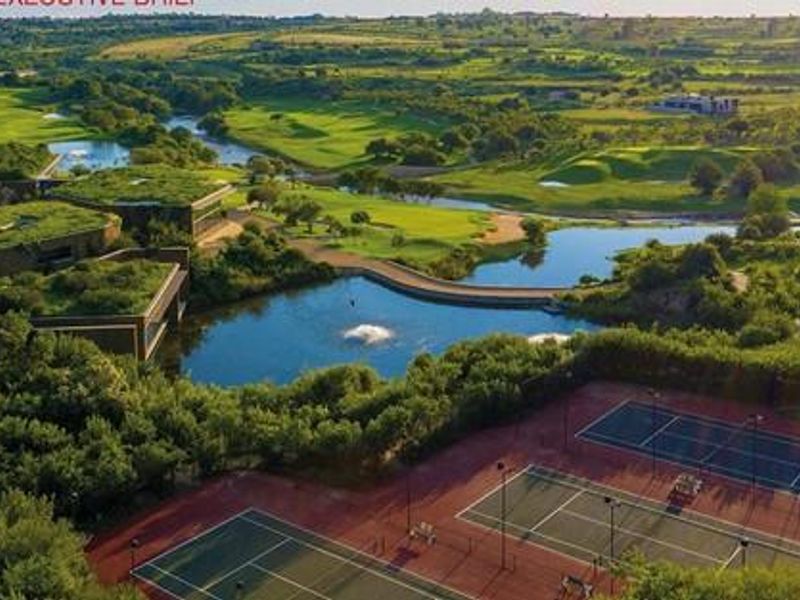 Vacant Stand - Photo 2