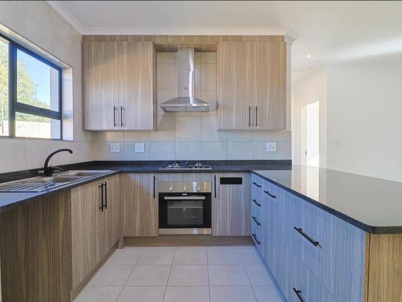 Modern Living Meets Smart Investment in Brackendowns - Photo 5