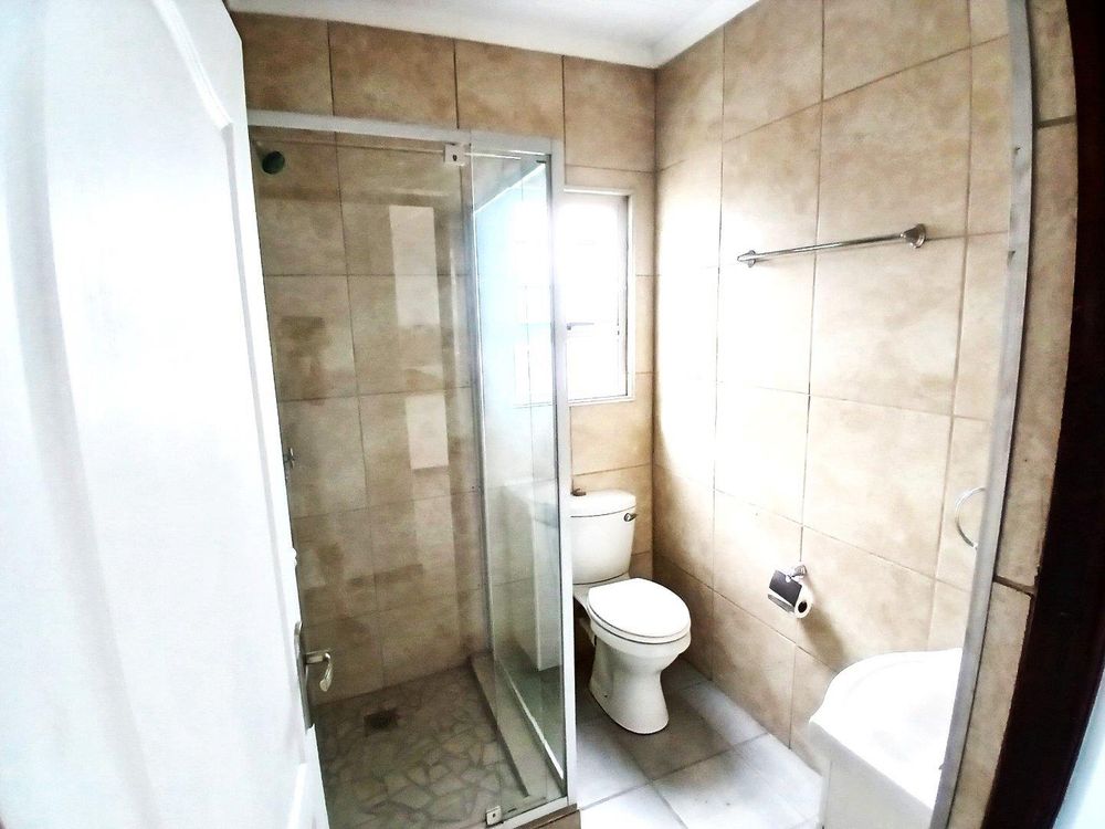 3rd Bathroom (with shower) - for use by guests.