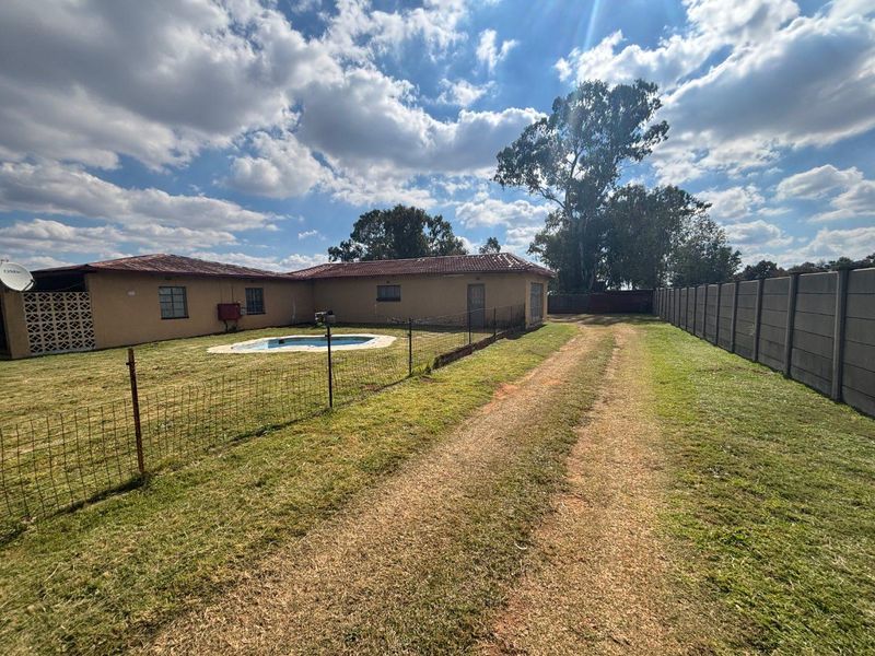 Lifestyle Farm Offering Space, Comfort, and Excellent Investment Value - Photo 6