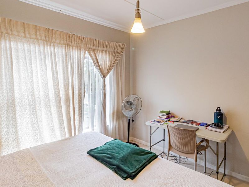 Spacious 3Bed, 2Bath for sale in Kylami - Photo 7