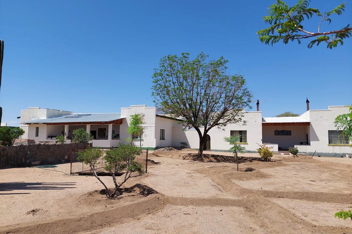 Farm close to Karibib - Photo 2