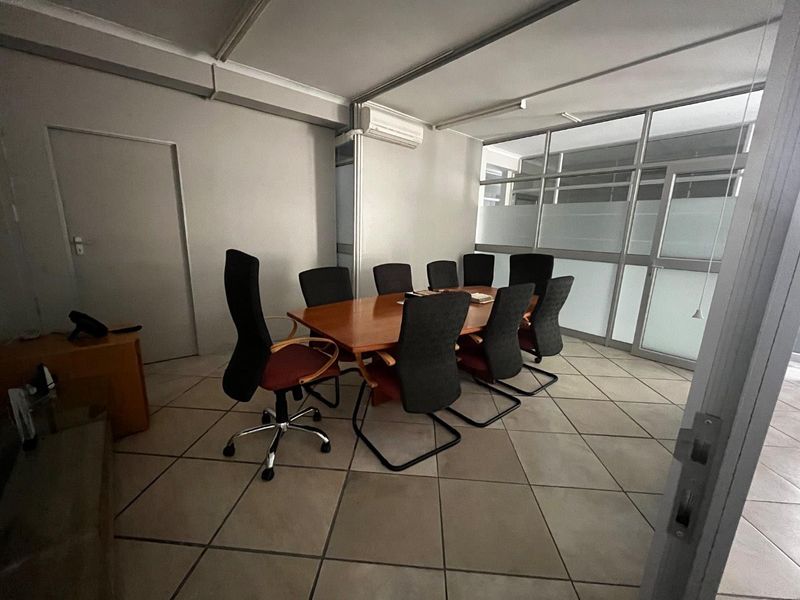 Prime office building for sale- Ausspanplatz/ CBD edge - Photo 5