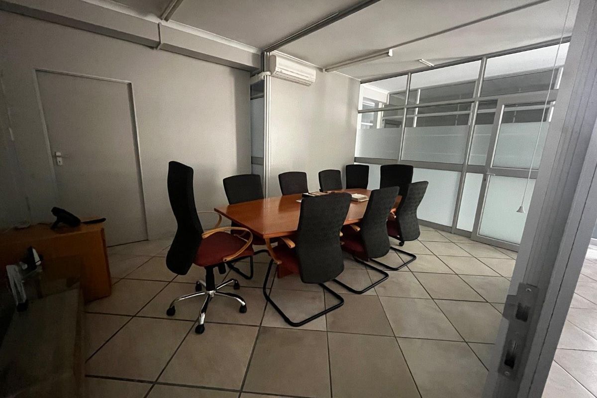 Prime office building for sale- Ausspanplatz/ CBD edge - Photo 5