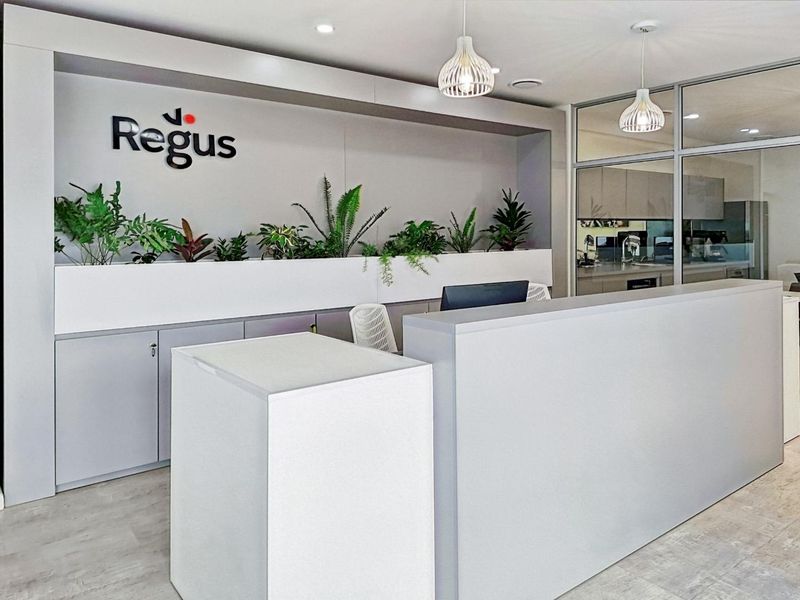 Book serviced office space for businesses of all sizes in Regus 97 York Street - Photo 3
