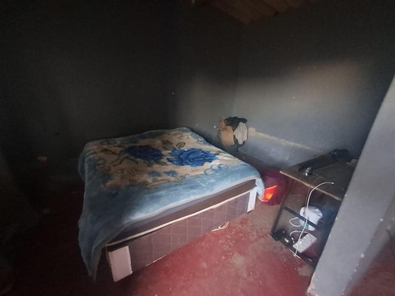 1 Bedroom House In Kaalfontein Ext 07 - Photo 3