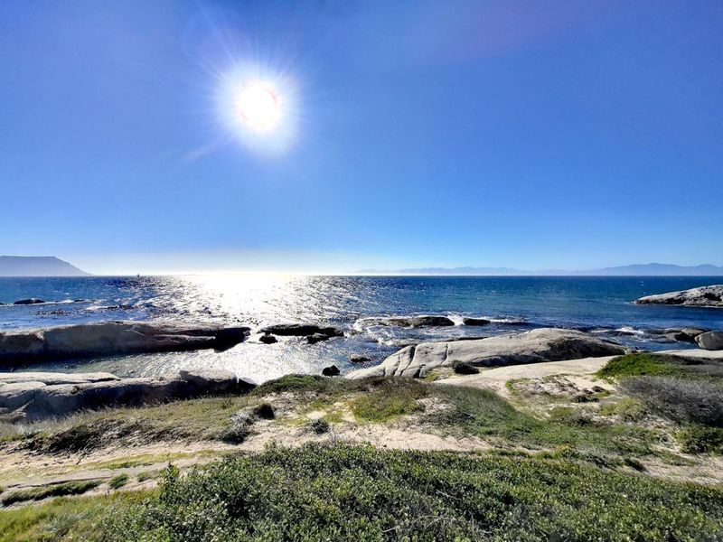 Beautiful family beach side home in Simons Town - Photo 2