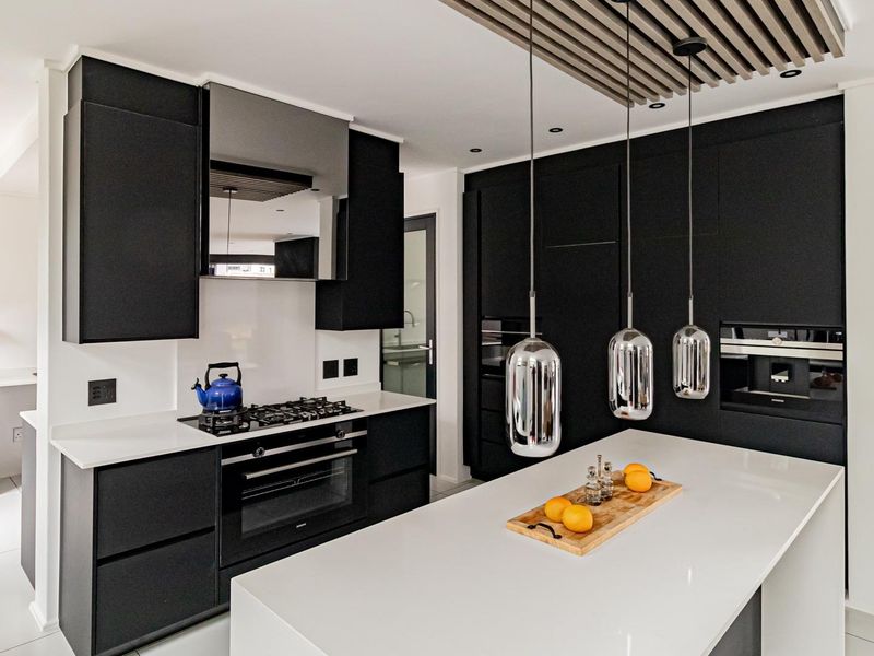 Stop Scrolling – This Helderfontein Gem Has It All! - Photo 8