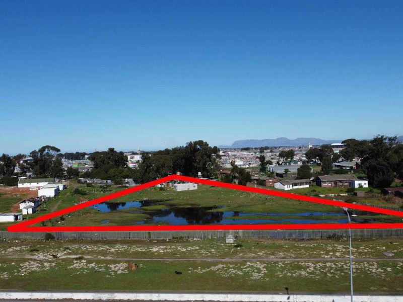 Prime 7,781m2 Agricultural Land for Sale on Klipfontein Road, Crossroads - Photo 1
