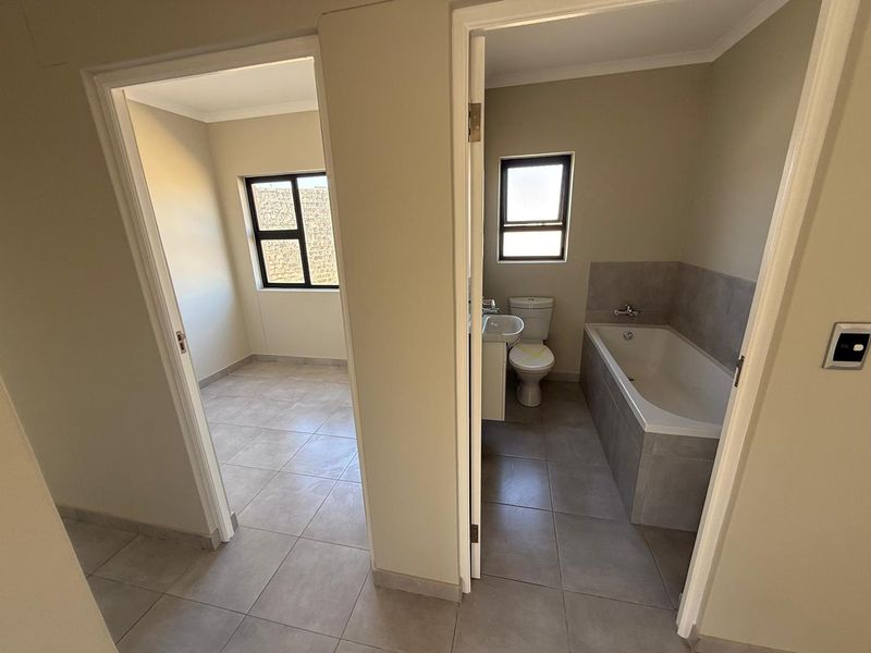 Modern Elegance In Tamariskia - Photo 7