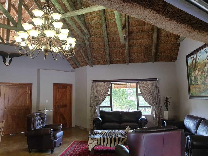 Sterling Bush Lodge - Photo 5