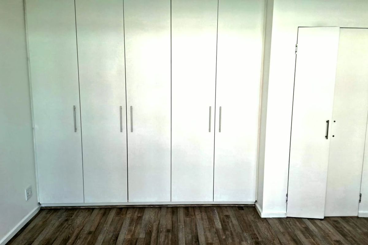 Unfurnished 2 bedroom/1 bathroom, ready to move in right away! - Photo 5