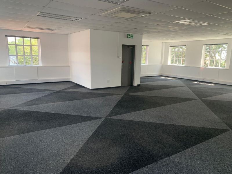 202m2 Bryanston Office To Let - Photo 8