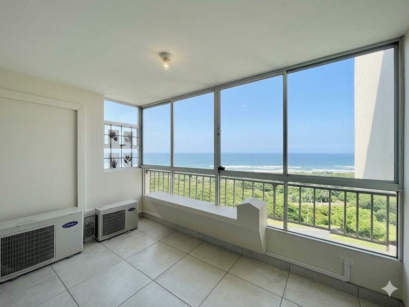 Hendra : Lock-Up & Go | 3-Bedroom Apartment with Pool, Tennis & 24/7 Security - Photo 4