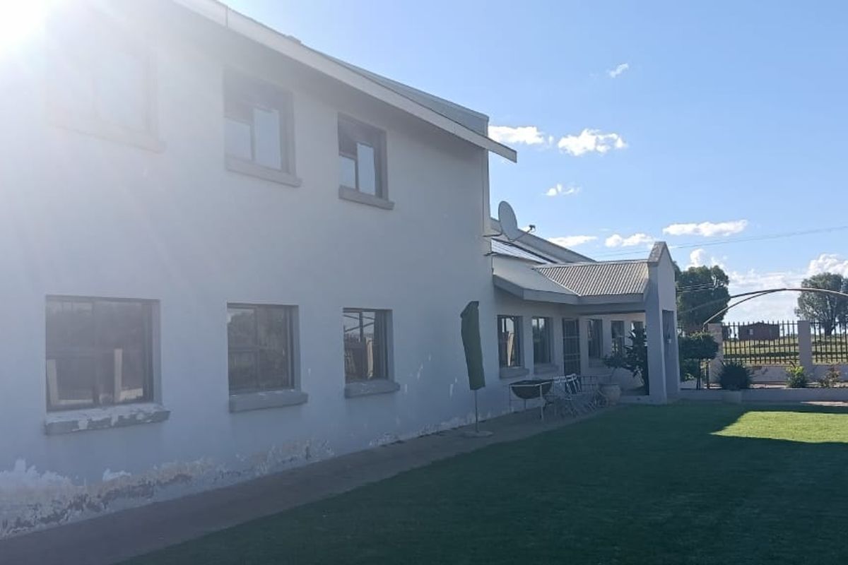 Edable land. Broiler Cage for 19000 chickens fully computeries.Totally off grid. - Photo 3